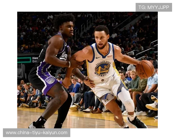 库里一记高抛上篮打进，勇士全队精神大振