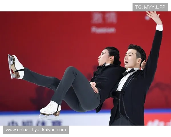 花滑四周跳：惊险与完美的极致演绎