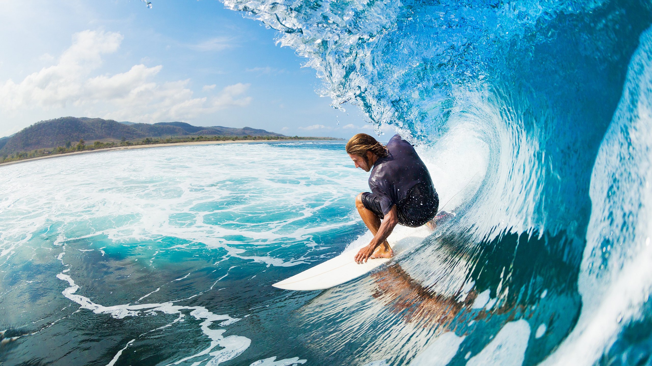“情人节情侣接力跑” 在终点安排专用求婚区